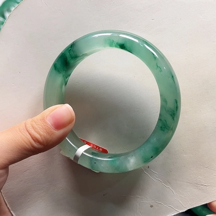 石英质玉（非洲翠）合金手镯