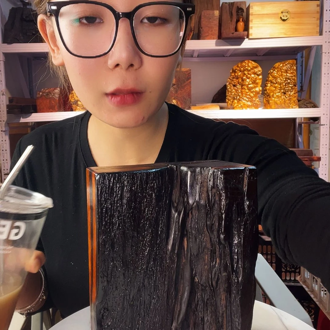 紫檀木类端景台R*n