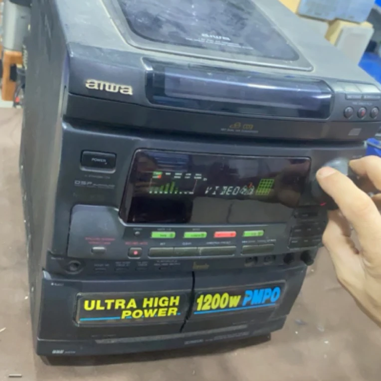 9新  爱华 v70小主机（只有功放好用）