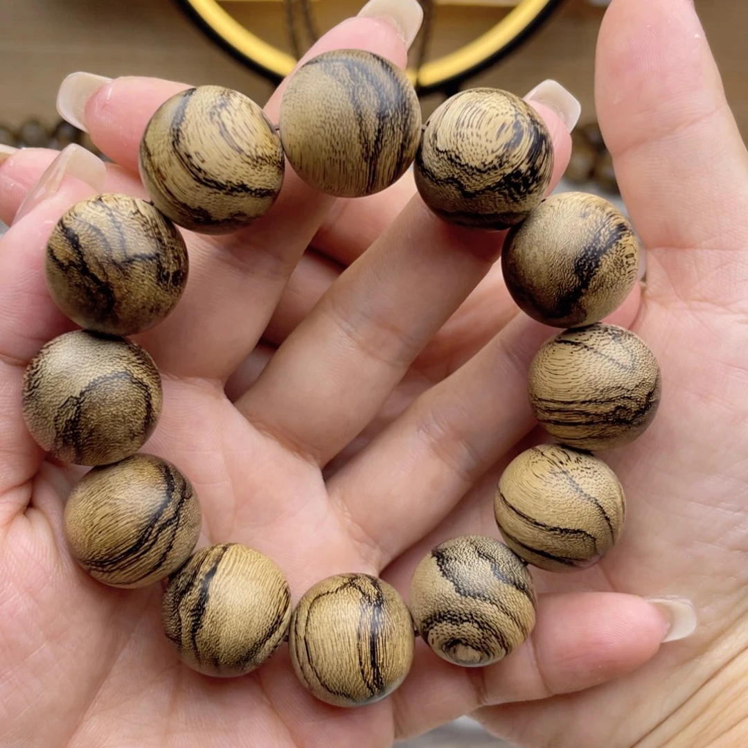 一***鼎沉香手串越南芽庄白棋楠留疤
