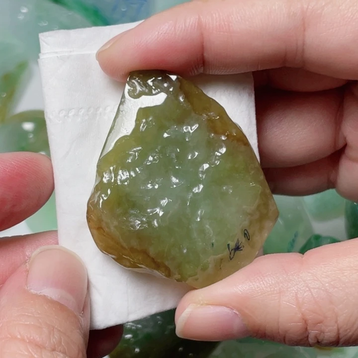 定制翡翠未镶嵌包工