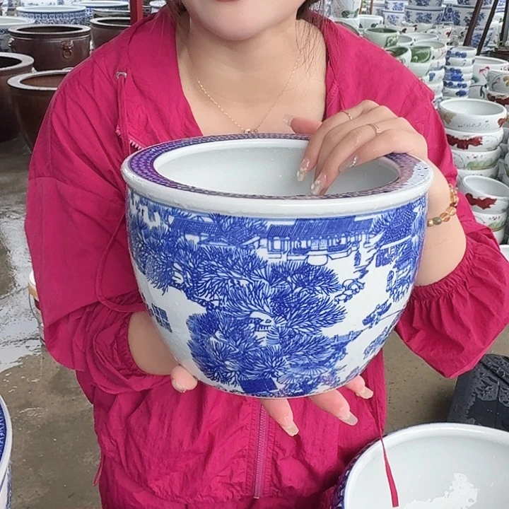 瓷片直径22厘米高15……