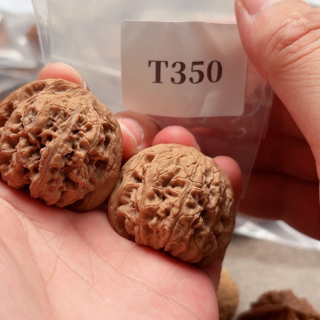 文玩核桃把件40龙洞峪T350