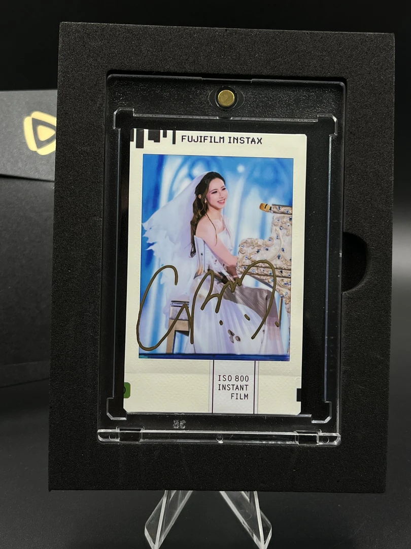 W154【邓紫棋】三寸正品签名拍立得照片流光