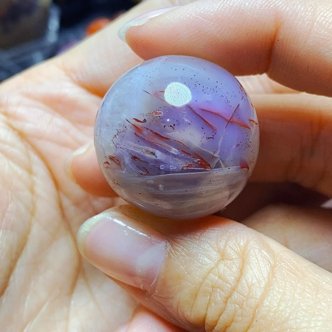 未镶嵌颈饰玛瑙/玉髓糖*?