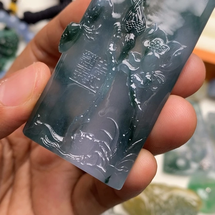 定制翡翠未镶嵌@***事