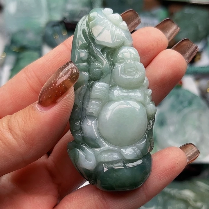 翡翠未镶嵌颈饰挂件