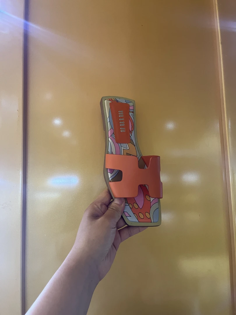 知足敏儿原创平底纯皮一字拖女936-20/733d-8（样品清版不退不换）