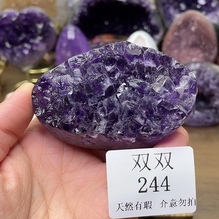 未镶嵌水晶大型摆件（非配饰）