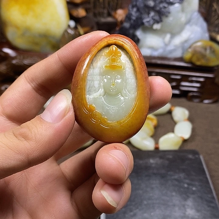 和田玉未镶嵌把件