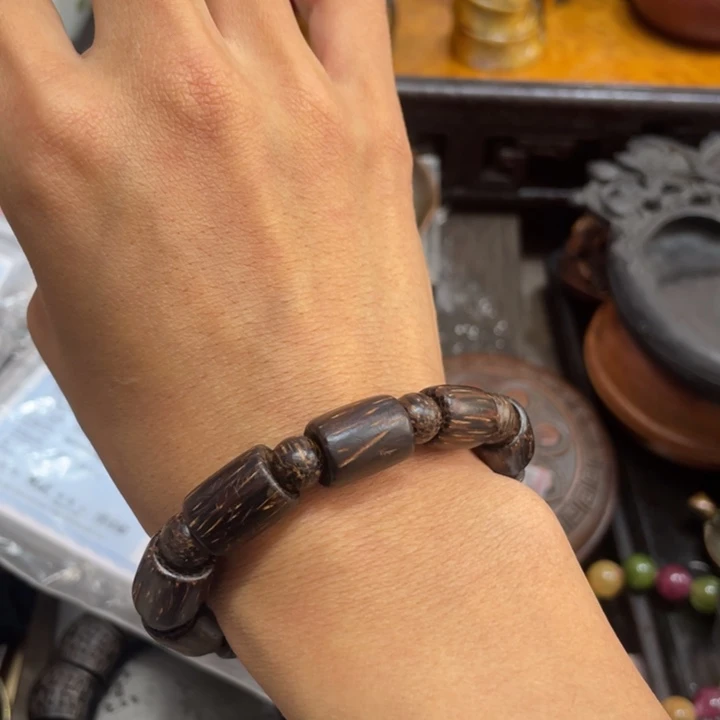 优***奶端景台紫檀木类木