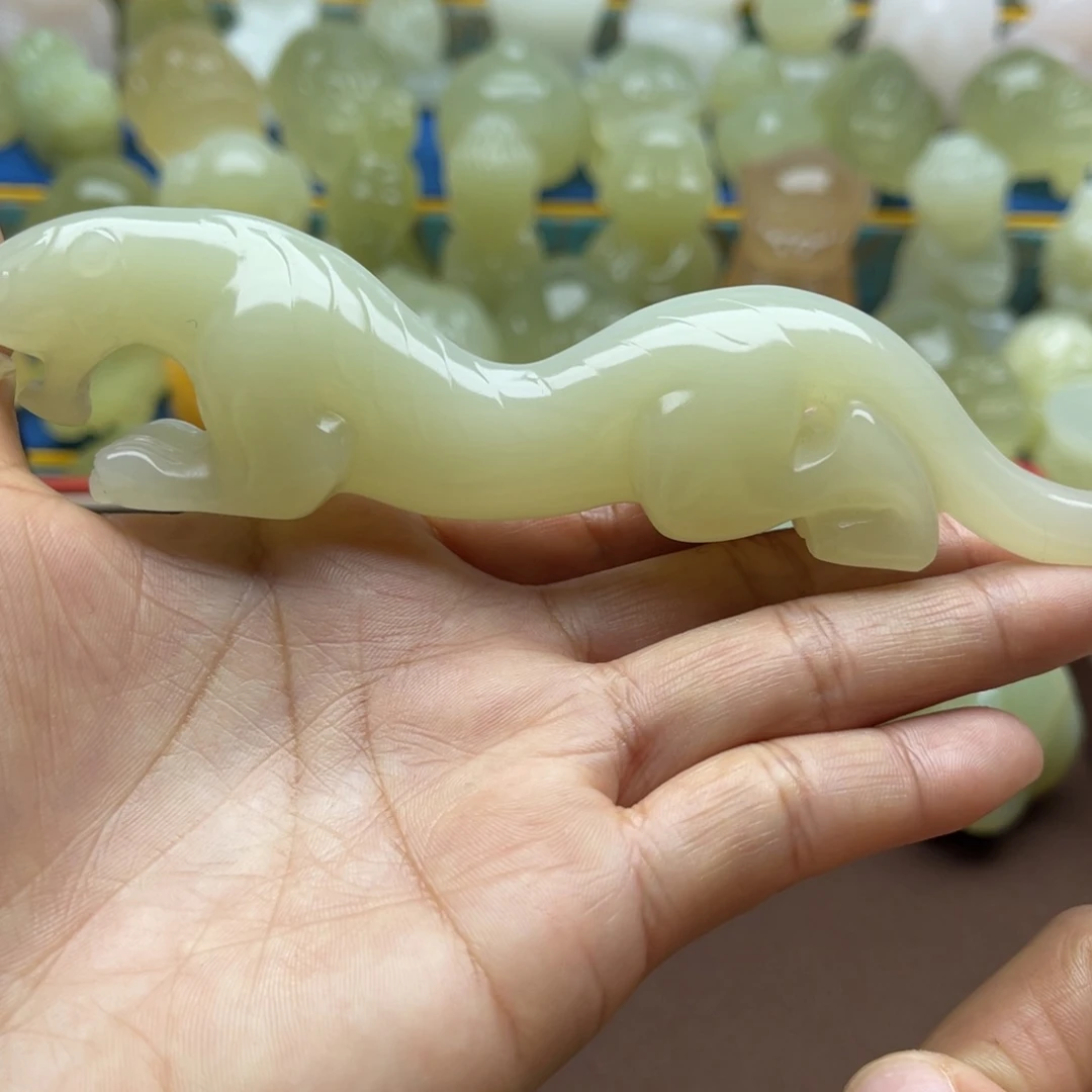 平***康玉天然桌面小摆件