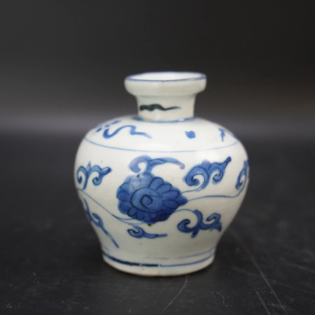 Lot.25120046明万历青花缠枝花卉石榴尊 高：约9.6cm