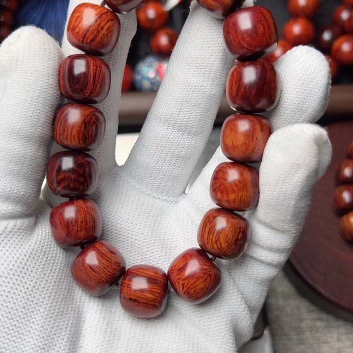 木?***闹海南红降13*14黄油底满香精品老型