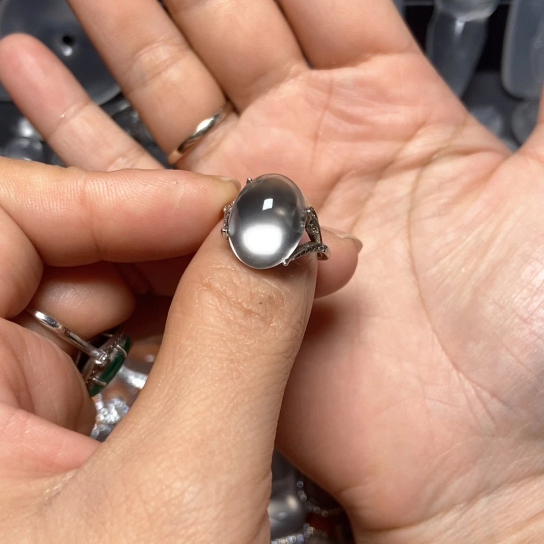 银S925镶嵌石英质玉戒指