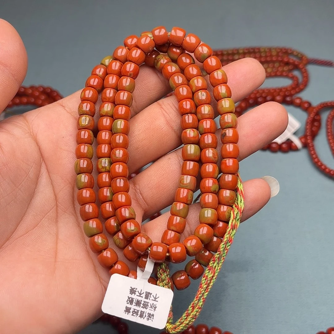 凡***城南红玛瑙未镶嵌手链直切包浆卡7 +