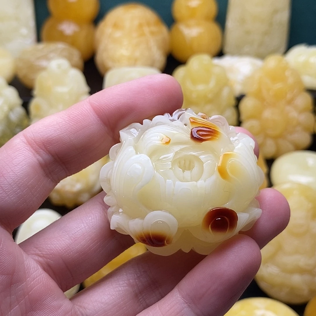 琥珀颈饰未镶嵌琥珀蜜蜡吊坠