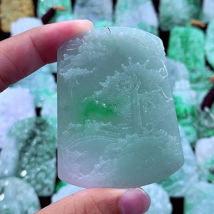 吊坠(不含链)未镶嵌翡翠