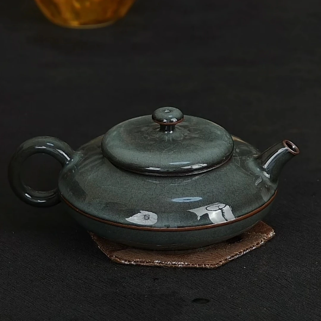 黑美人虚扁壶陈卫武龙泉青瓷合欢壶圆珠钮经典设计茶具收藏