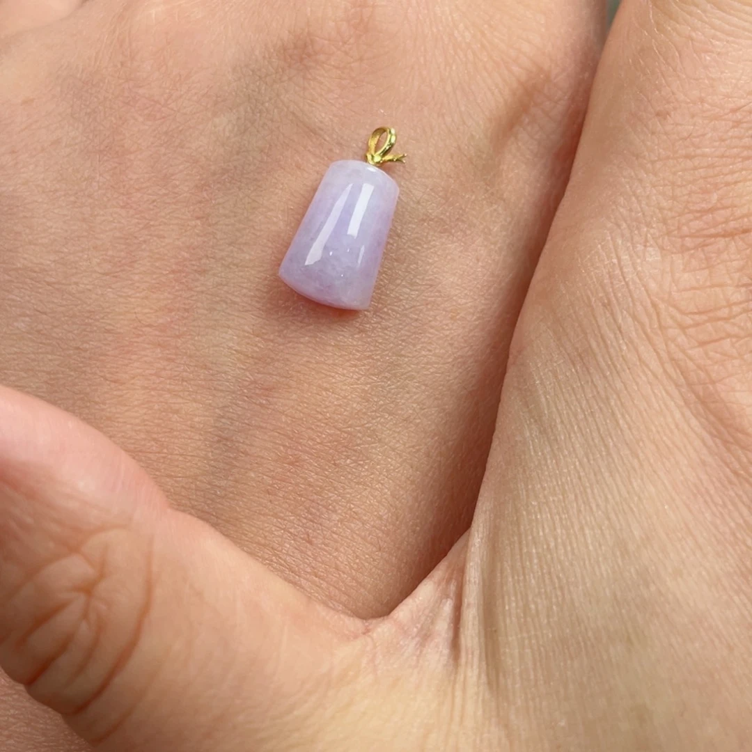 翡翠18K金镶嵌颈饰牌