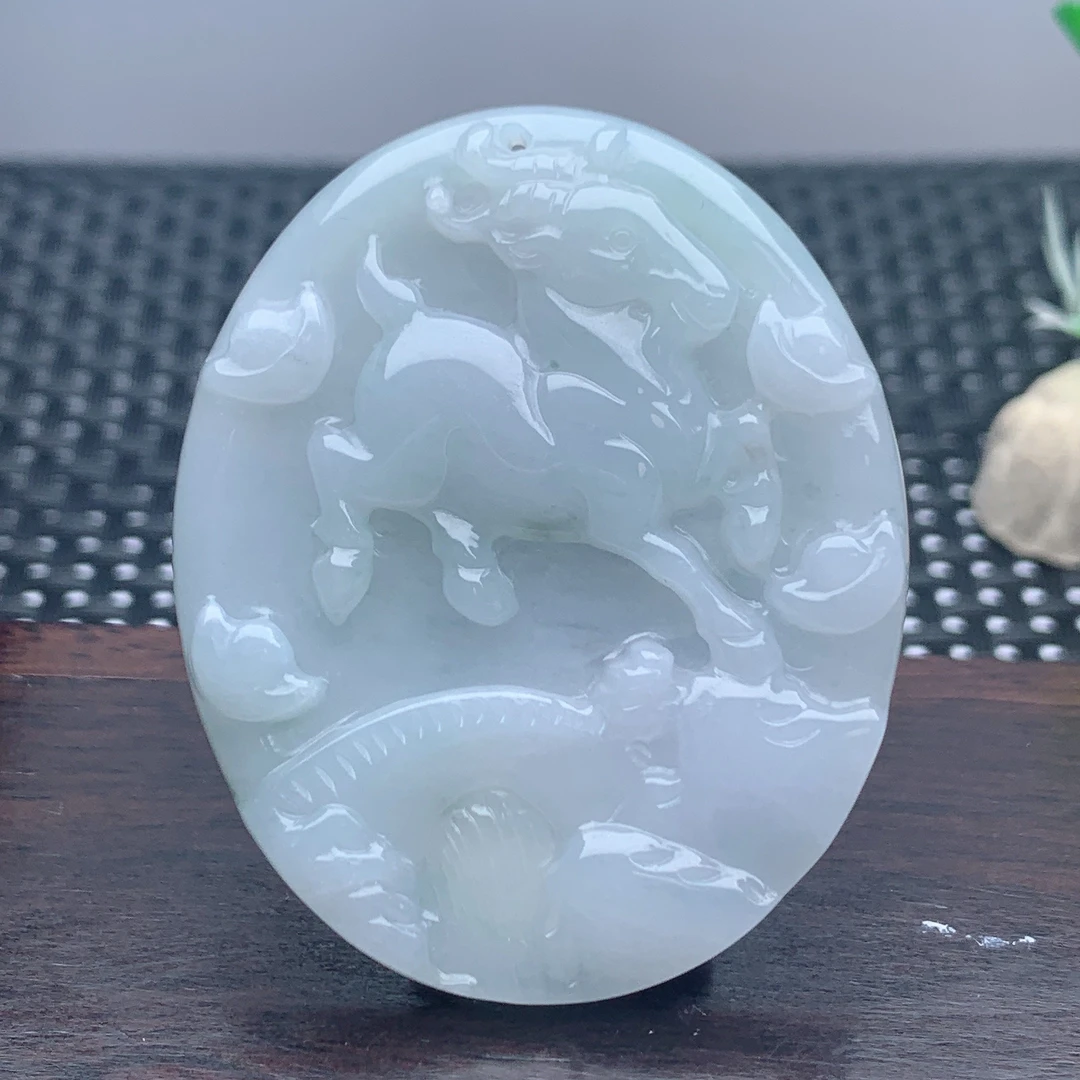 缅甸天然翡翠A货冰透白色生肖羊牌挂件吊坠精雕精雕男女玉石