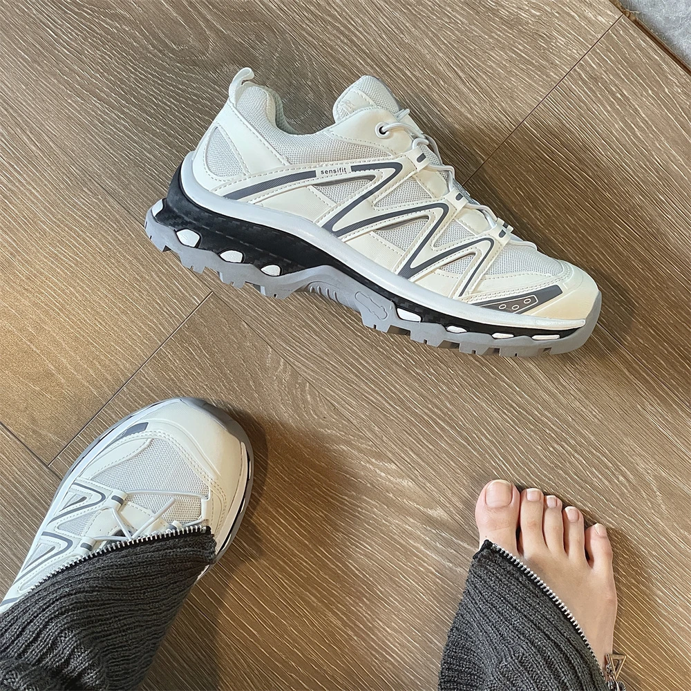 XT-QUEST户外登山鞋轻便秋冬新款厚底休闲运动跑步鞋老爹鞋高奢鞋