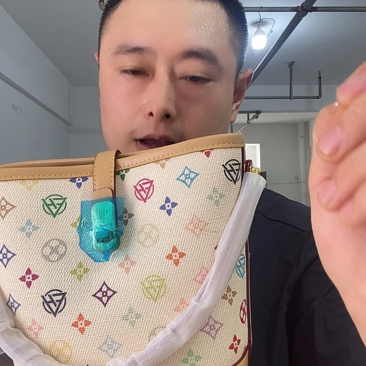 麂皮（革）水牛皮（革）锦纶PVC牛皮（革）山羊皮（革）