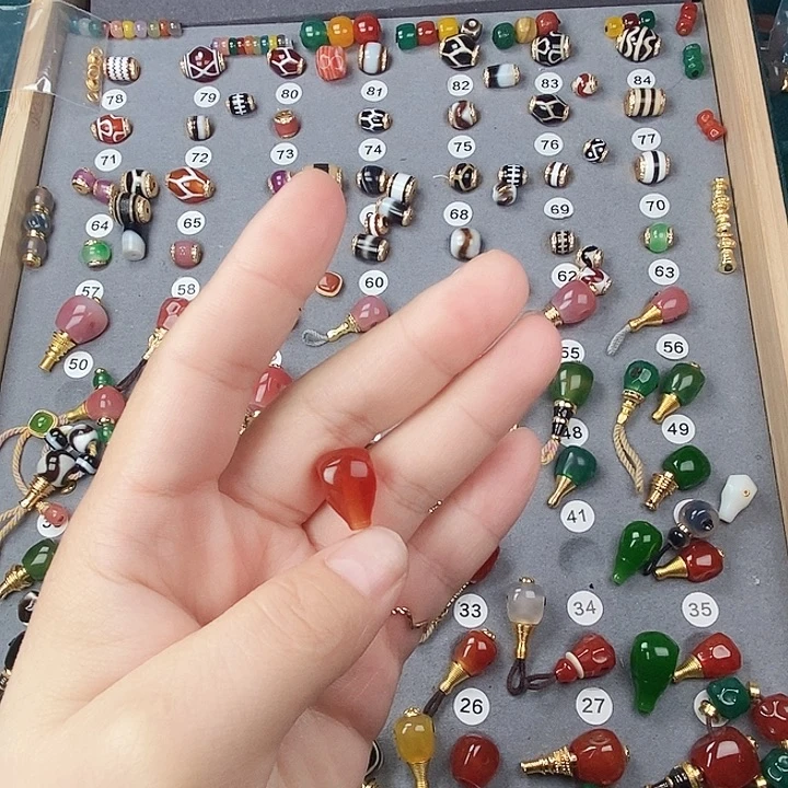 玛瑙/玉髓未镶嵌饰品