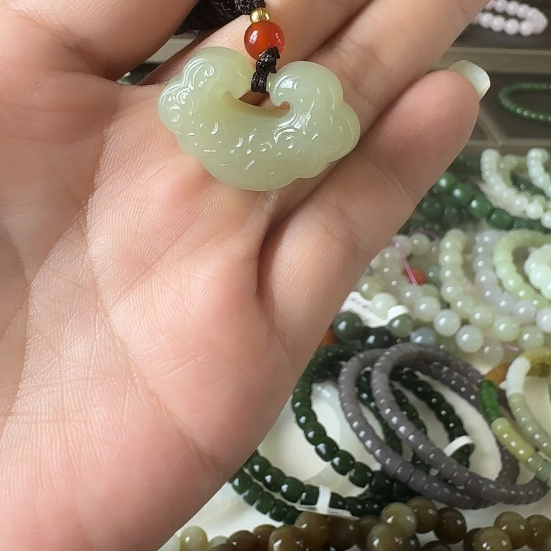 手串未镶嵌和田玉