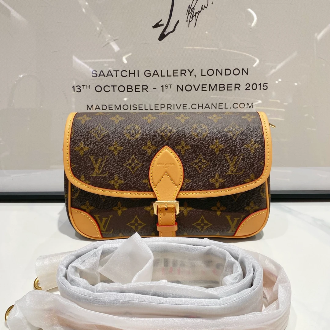 未使用 LouisVuitton/路易威登 lv 法棍 单肩斜挎包 （14321）
