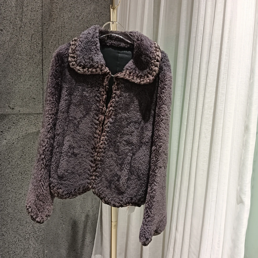 M5980 特！版衣 翻领编织领紫色皮毛一体外套 款号YP9386