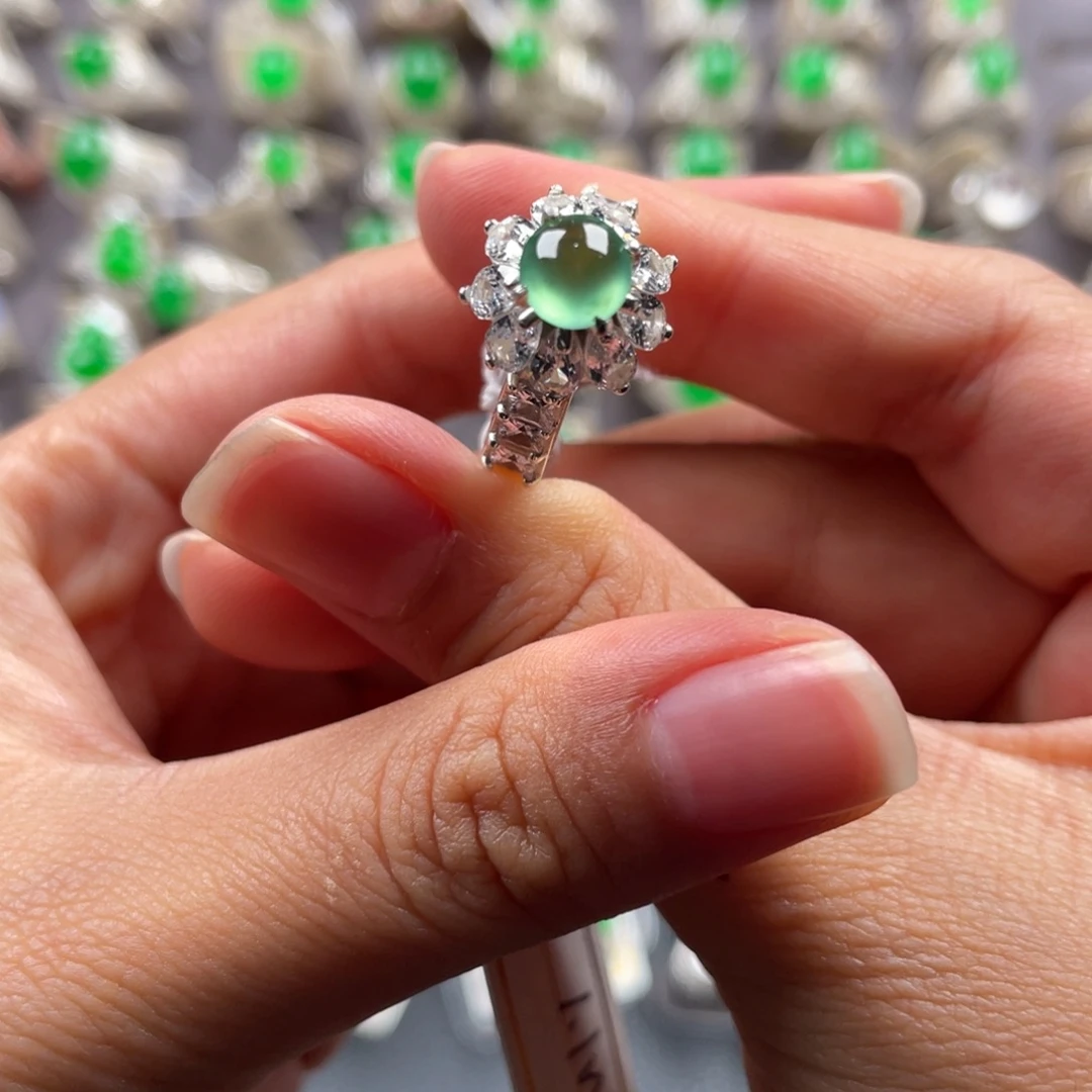 定制翡翠未镶嵌翡翠