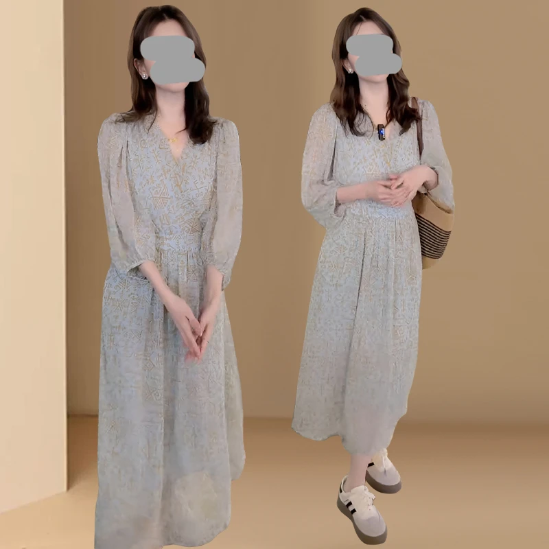 欧若风2025夏季新品碎花V领七分灯笼袖连衣裙法式收腰显瘦长裙女