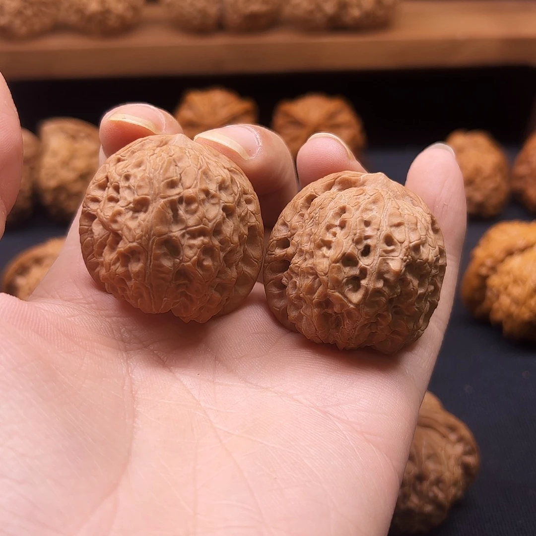 核桃把件血麒麟38全品