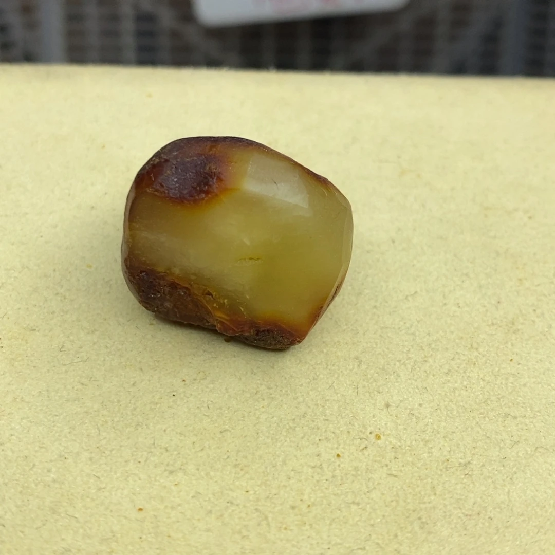 未镶嵌定制蜜蜡梨
