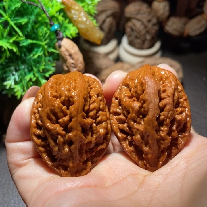 把件文玩核桃东北楸子小雪51