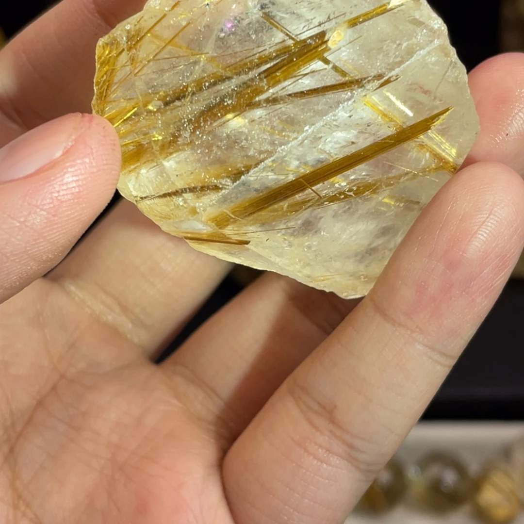 彬***珠宝半成品水晶未镶嵌