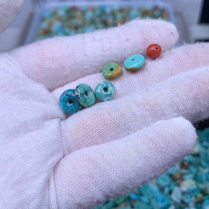 乞***罗南红玛瑙未镶嵌珠宝奇石