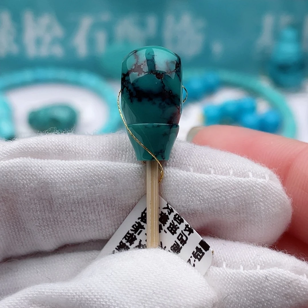 未镶嵌绿松石珠宝奇石9