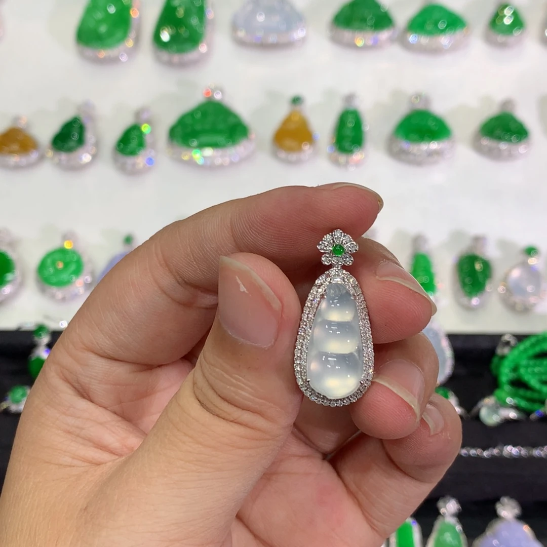 翡翠18K金镶嵌吊坠(不含链)吊坠