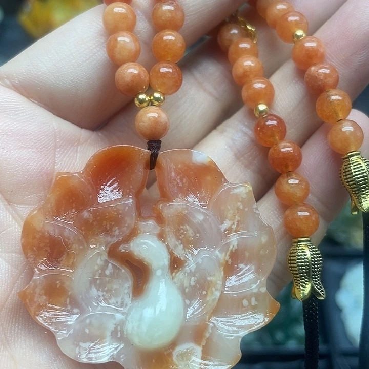 未镶嵌蛇纹石玉颈饰