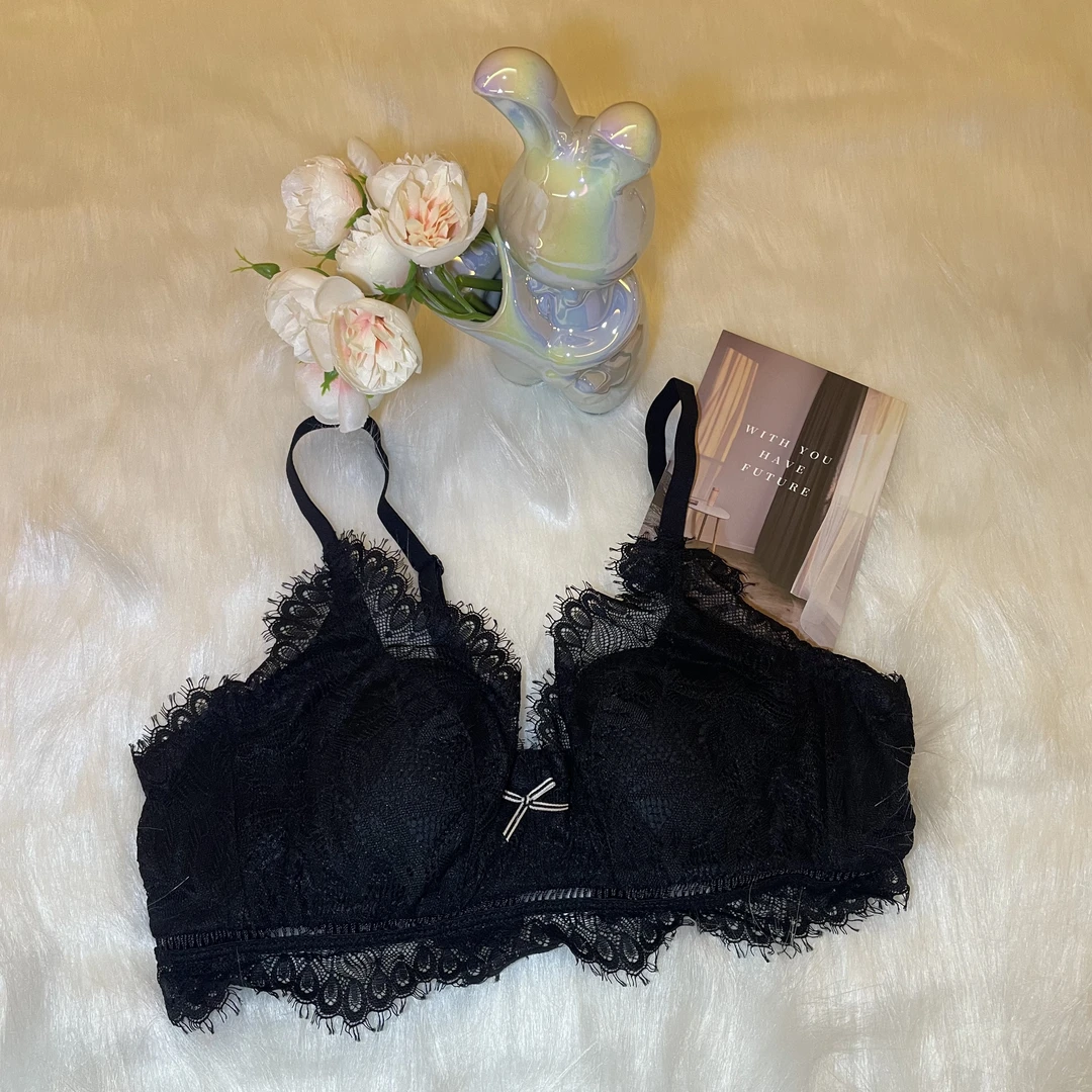 D1法式蕾丝性感舒适薄款聚拢夏季美背防走光无钢圈内衣