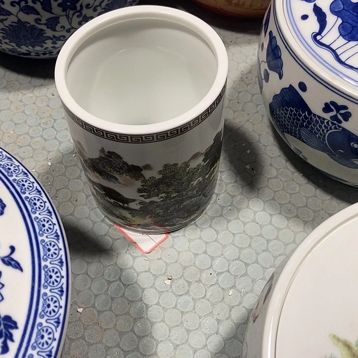 瓷片景德镇陶瓷笔筒