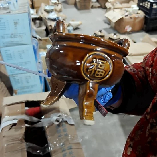 摆件陶瓷盘子碗啥都有