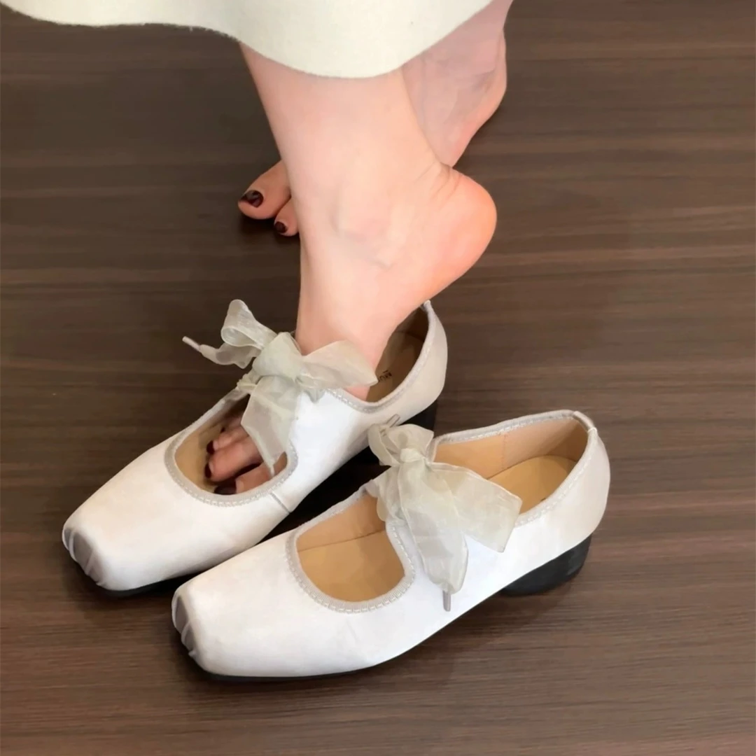 【法国设计师】法式中跟芭蕾舞鞋蕾丝缎面单鞋女鞋子2025春季配裙