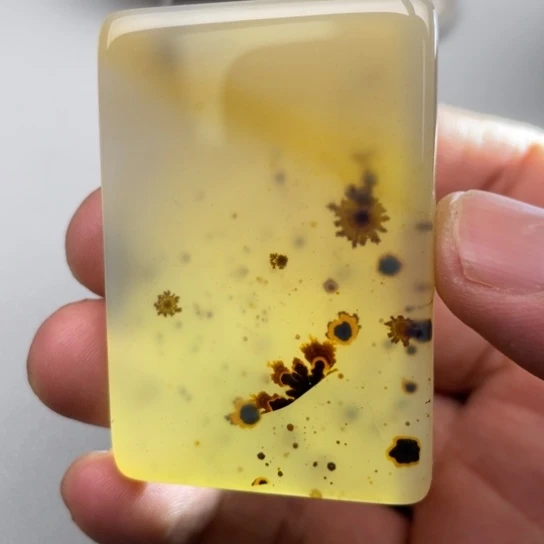 玛瑙/玉髓颈饰未镶嵌老*