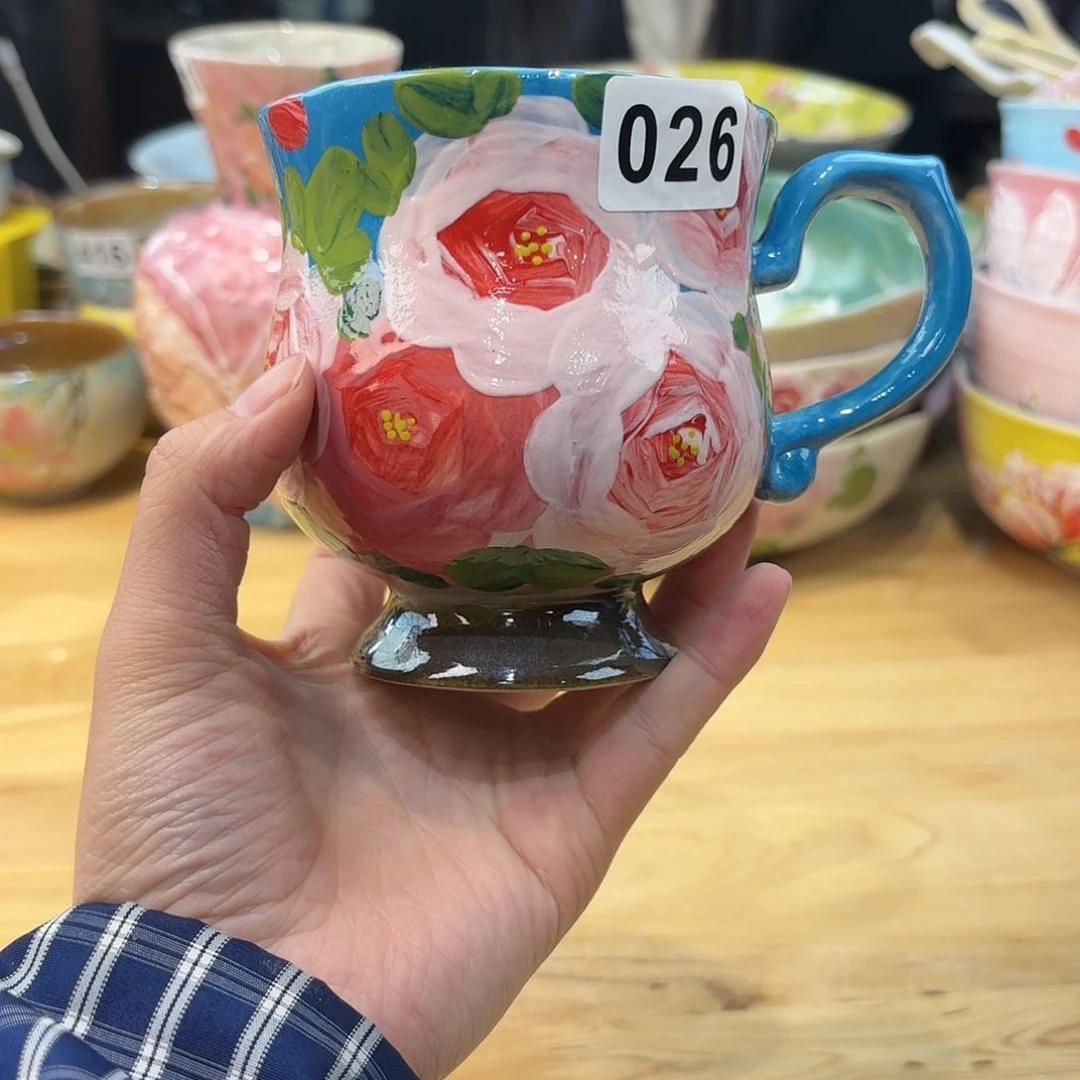 瓷片兔兔嘎嘎嘎好帅