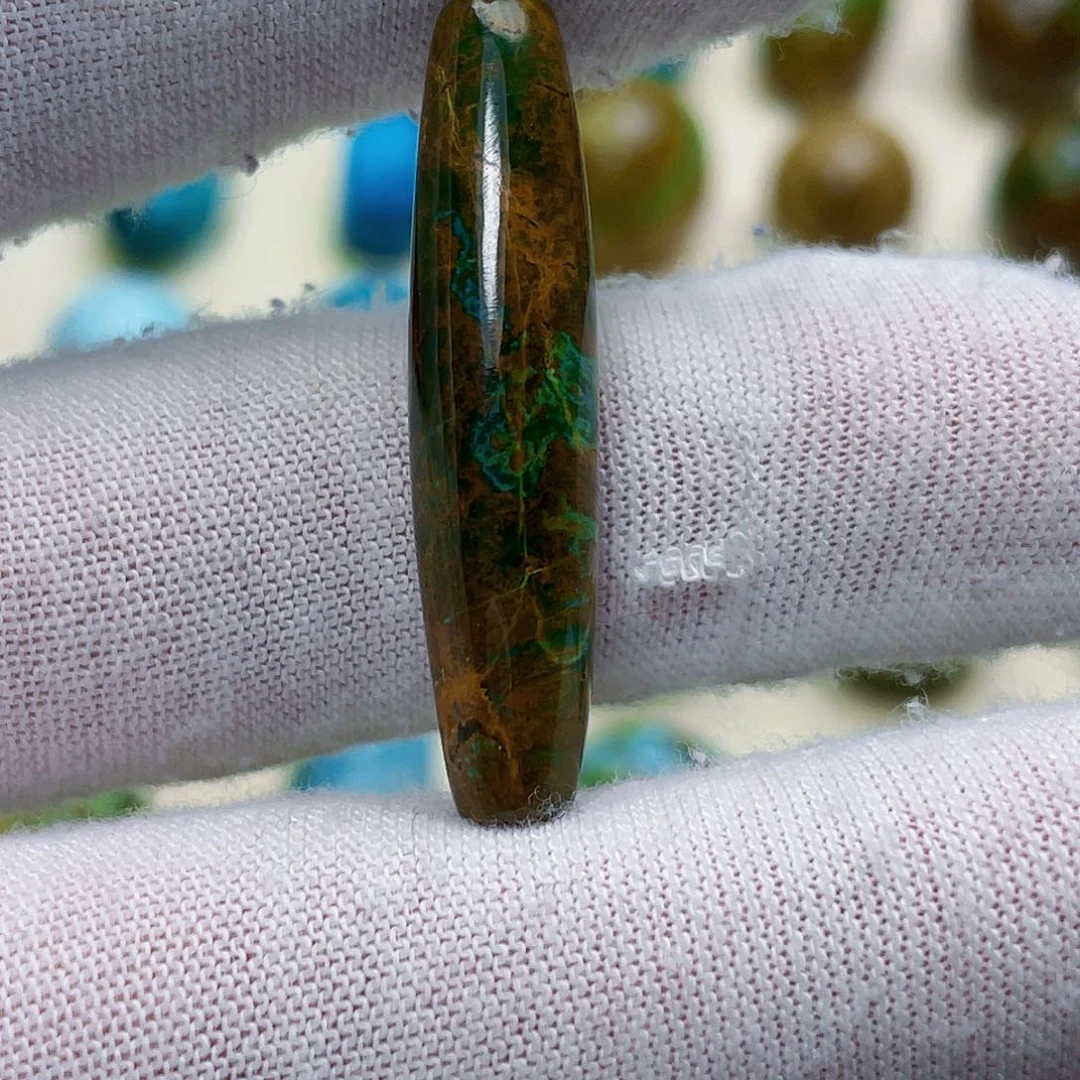 绿松石未镶嵌饰品