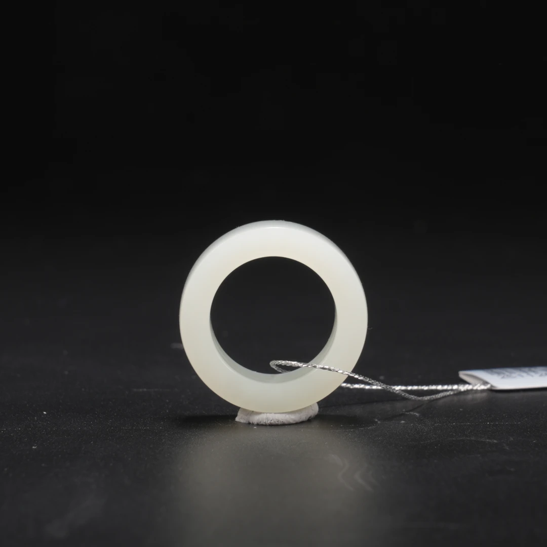 lot37和田玉戒指