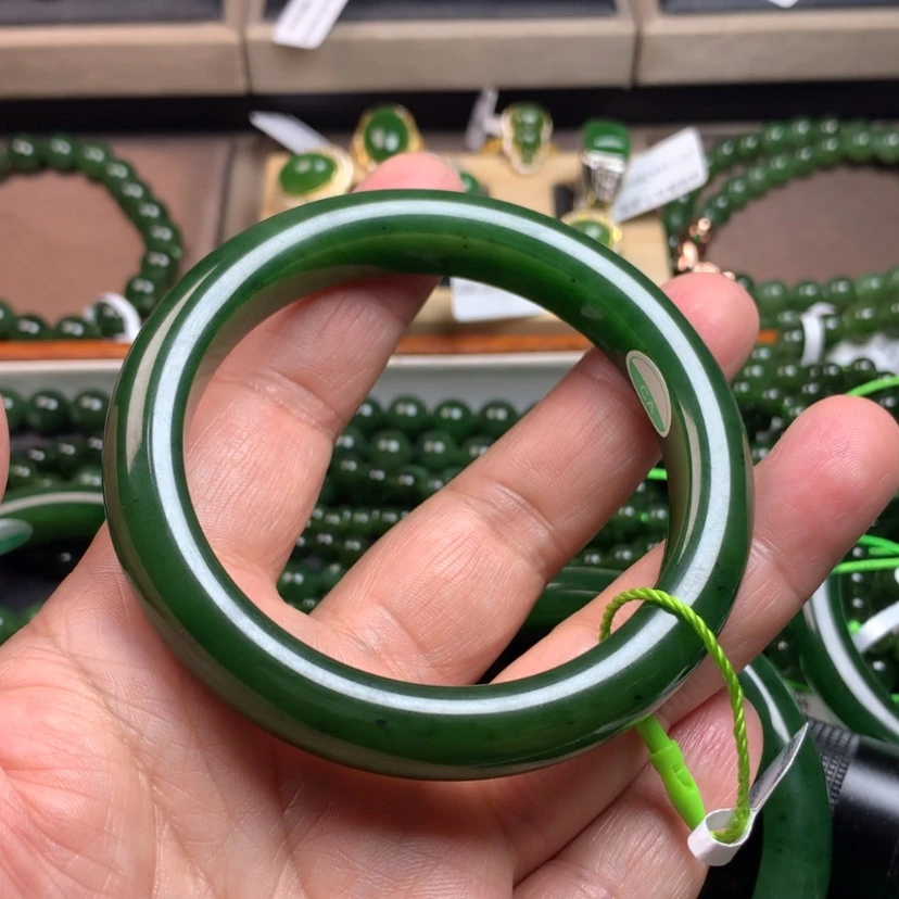 【闪购商品】和田玉（碧玉）手镯未镶嵌设****k